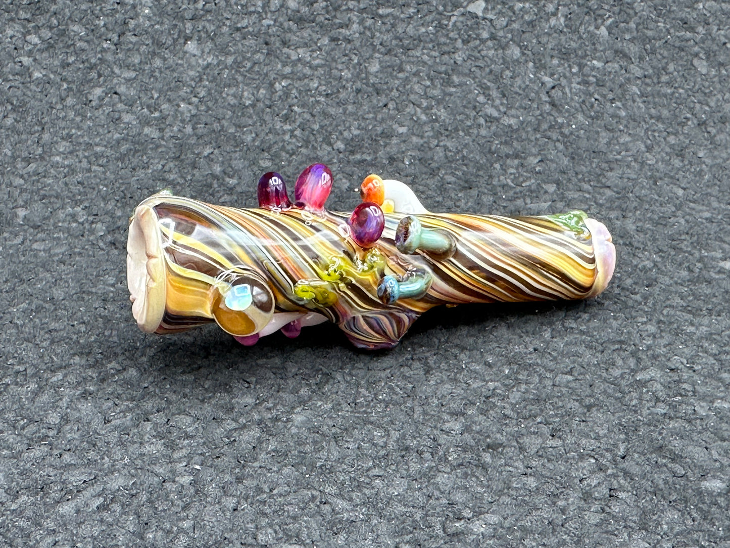 GNARLA CARLA - 🍄 LOG CHILLUM 1