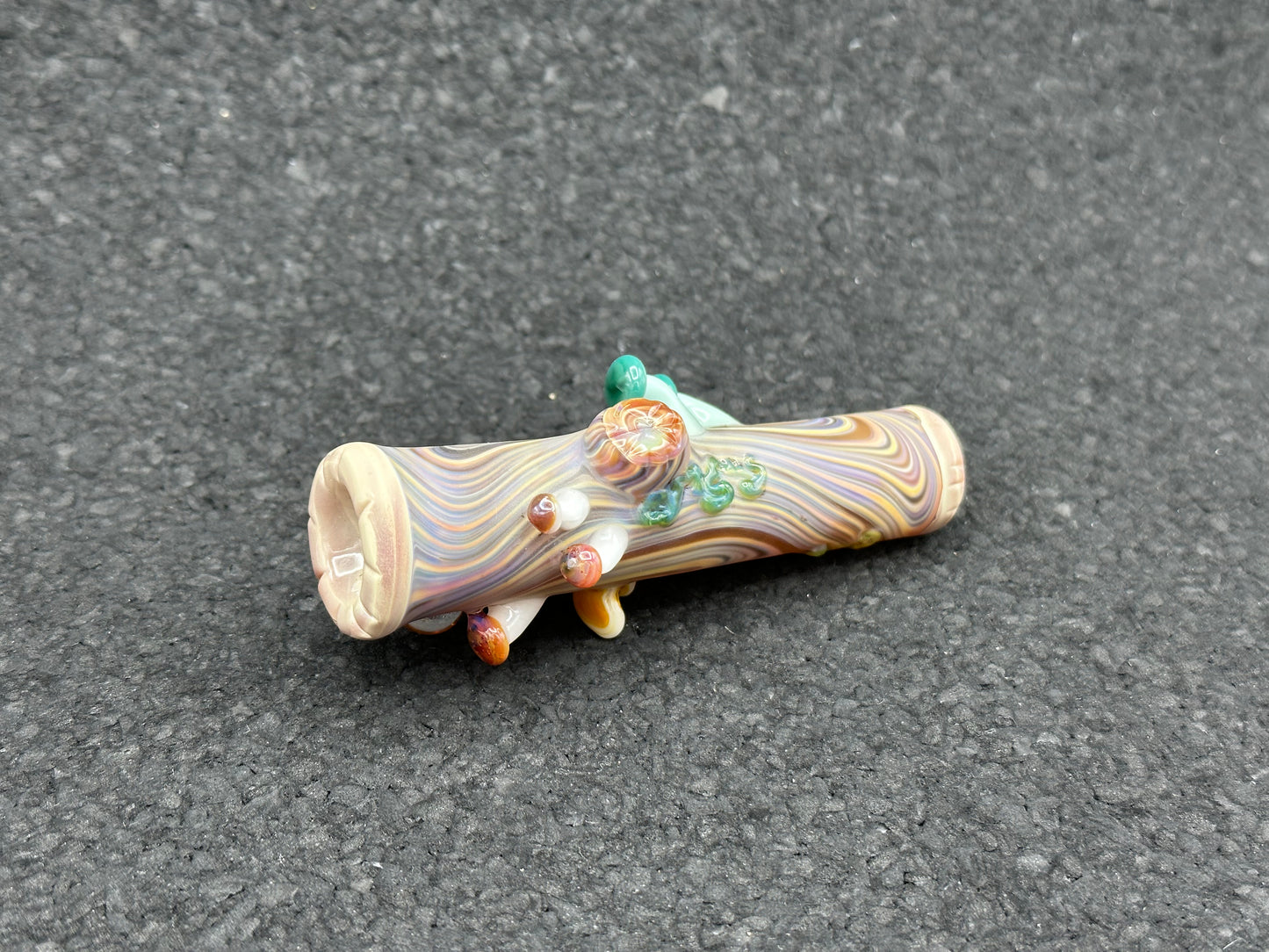 GNARLA CARLA - 🍄 LOG CHILLUM 4