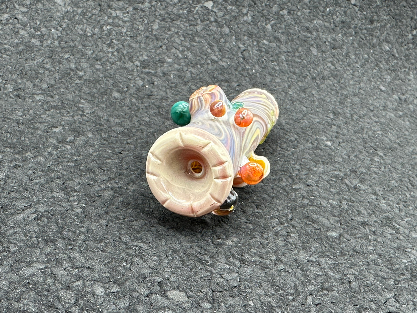 GNARLA CARLA - 🍄 LOG CHILLUM 4