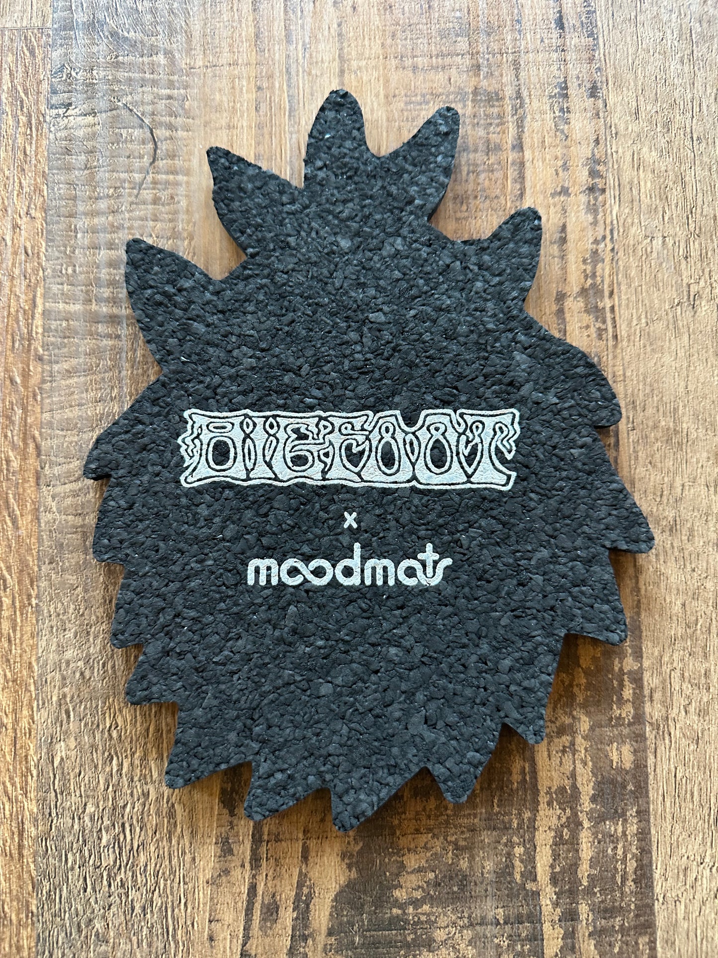 BIGFOOT LEAF MAT