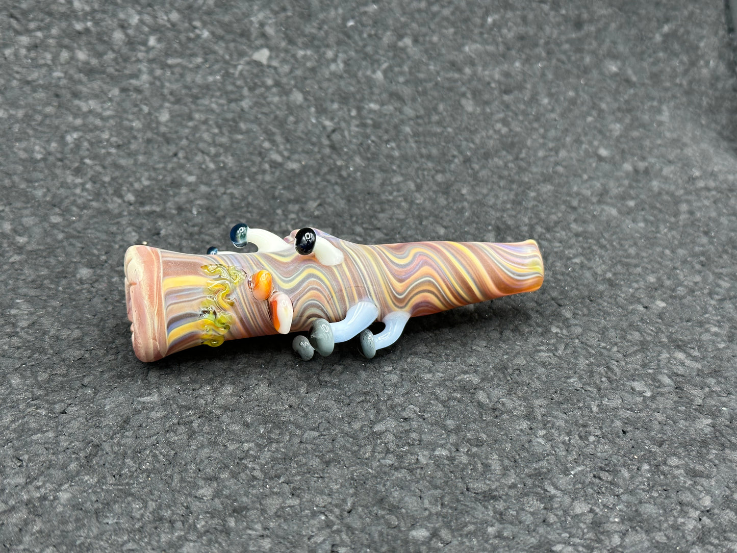 GNARLA CARLA -  🍄 LOG CHILLUM 2