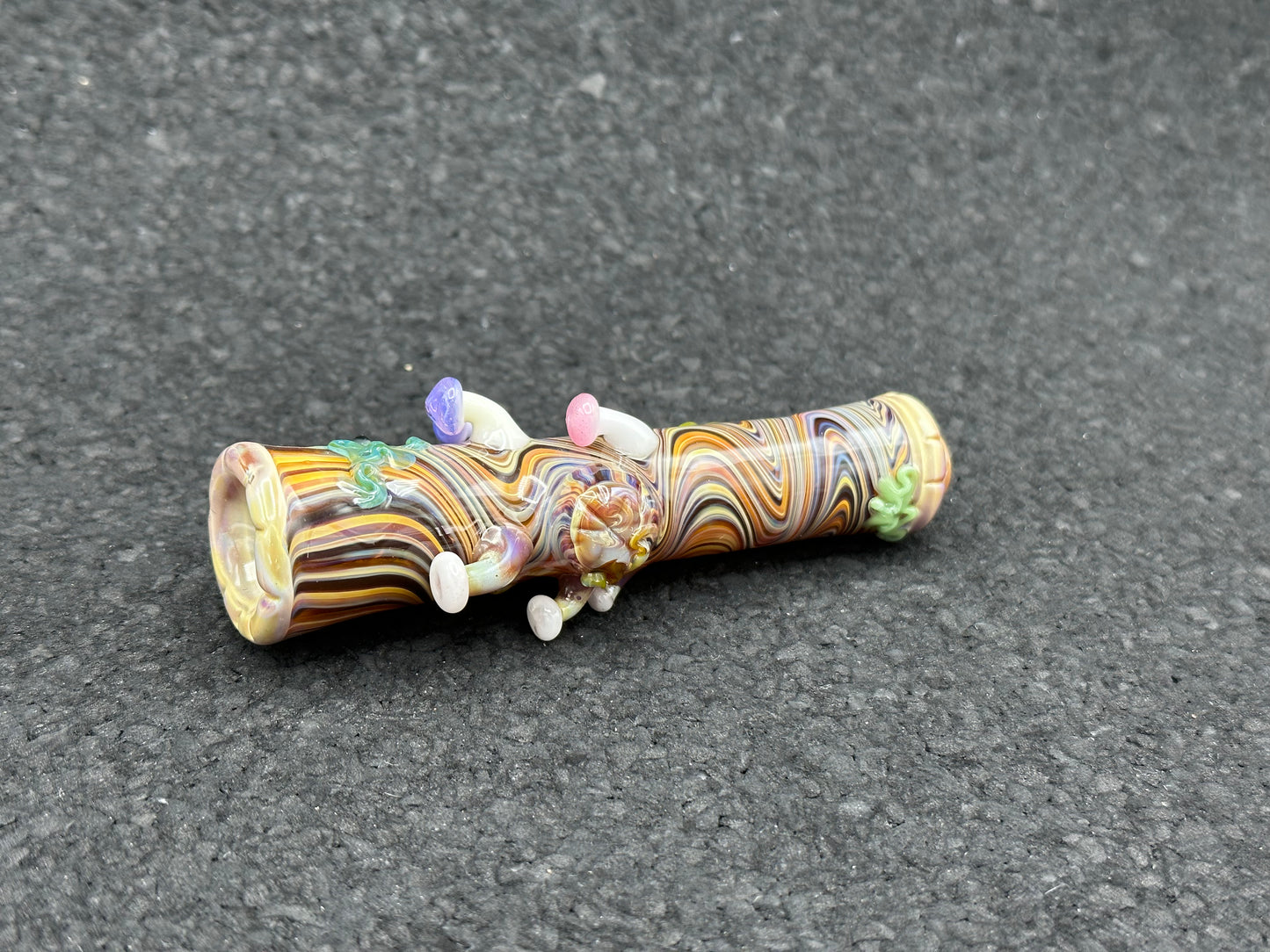 GNARLA CARLA -  🍄 LOG CHILLUM 3