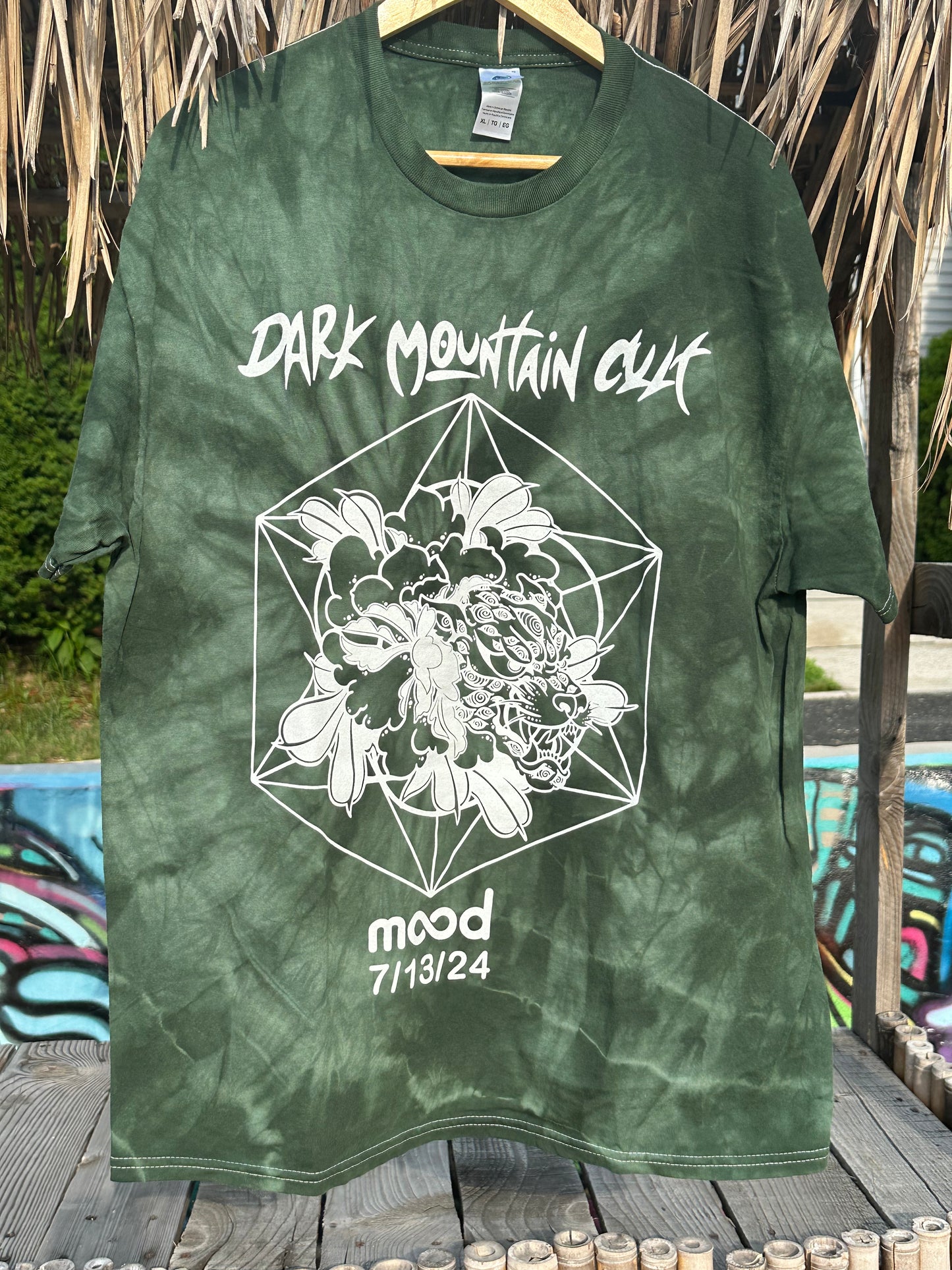 Dark Mountain  T SMALL